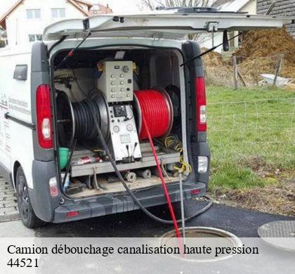 Camion débouchage canalisation haute pression couffe-44521 CW Plomberie nantais